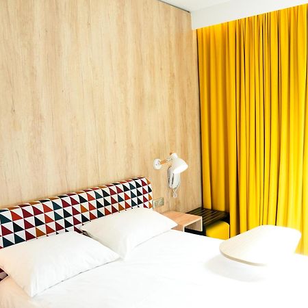 Hotel Ibis Styles Caen Centre Historique Exteriér fotografie
